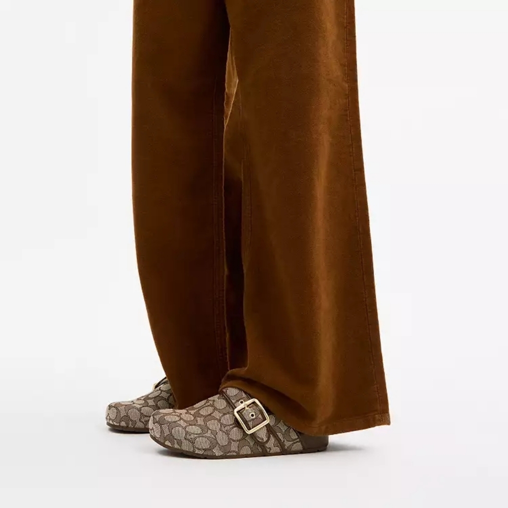 New! Archival Buckle Clog In Signature Jacquard Oak/Maple 🍁 - Picture 5 of 5